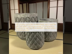 জিআরসি পাত্র ধূসর গোলাকার ফাইবার সিমেন্ট প্ল্যান্টার, পুনরাবৃত্তিমূলক পাম পাতার নকশা সহ, হালকা ওজনের, টেকসই, কম রক্ষণাবেক্ষণযোগ্য ফুলের টব, হলিডে ভিলা, অফিস সজ্জা, রুফটপ গার্ডেন, ল্যান্ডস্কেপিং প্রকল্প