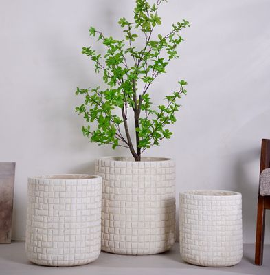 বাগানের জন্য নর্ডিক কাস্টমাইজযোগ্য কাদামাটি ফুলের পাত্র শপিং মলের সজ্জা